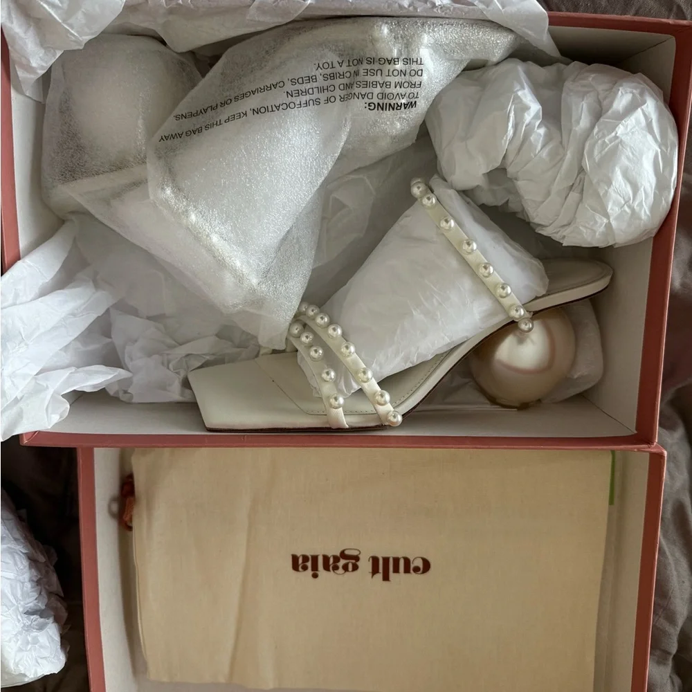 Cult Gaia Ilona Sandal Pearl White - Picture 3 of 5